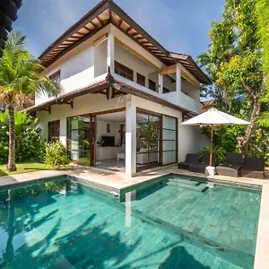 villa-bewa.hotelsseminyak.net/