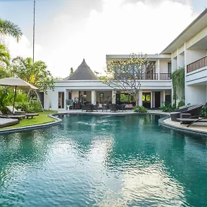 Villa Diana Bali 16 Bedrooms, Seminyak (Bali)