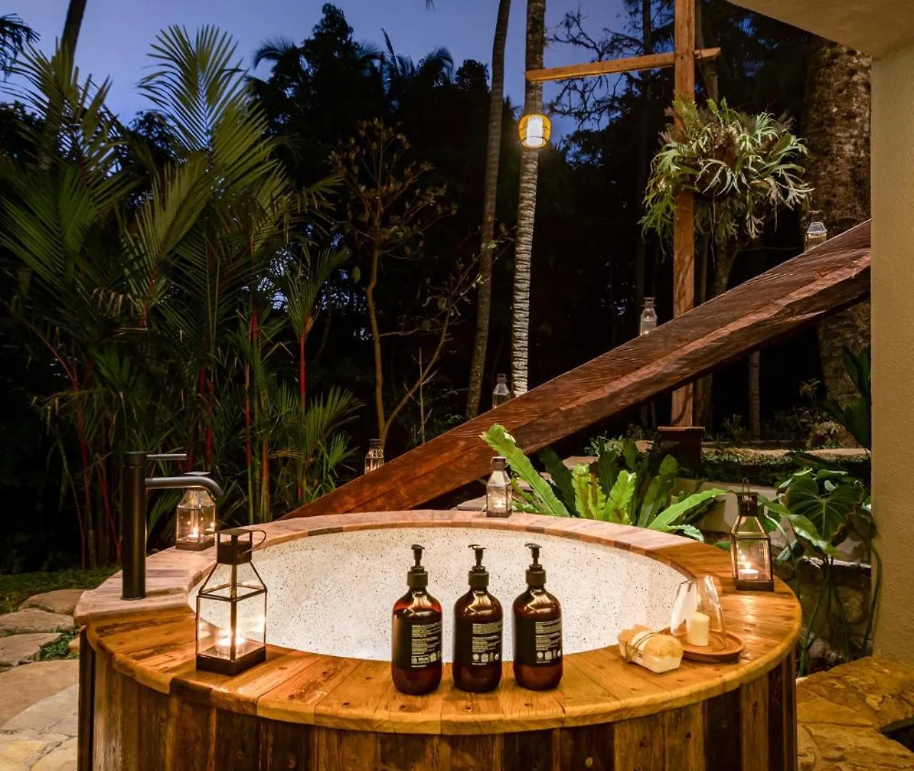 Casa Pohon Ubud 0*, אובוד